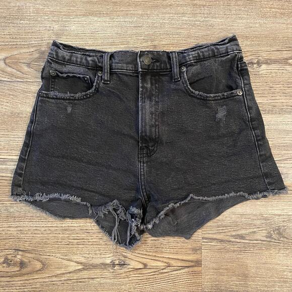Abercrombie and Fitch Women's size 2 / 26 Mom Short High Rise Black Jean Shorts - Picture 1 of 5